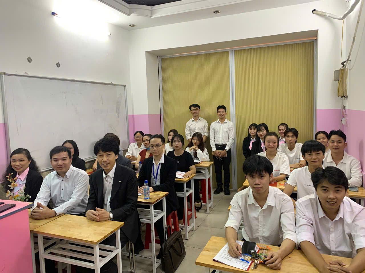CTY TNHH TƯ VẤN DU HỌC NHẬT BẢN VẦNG SÁNG